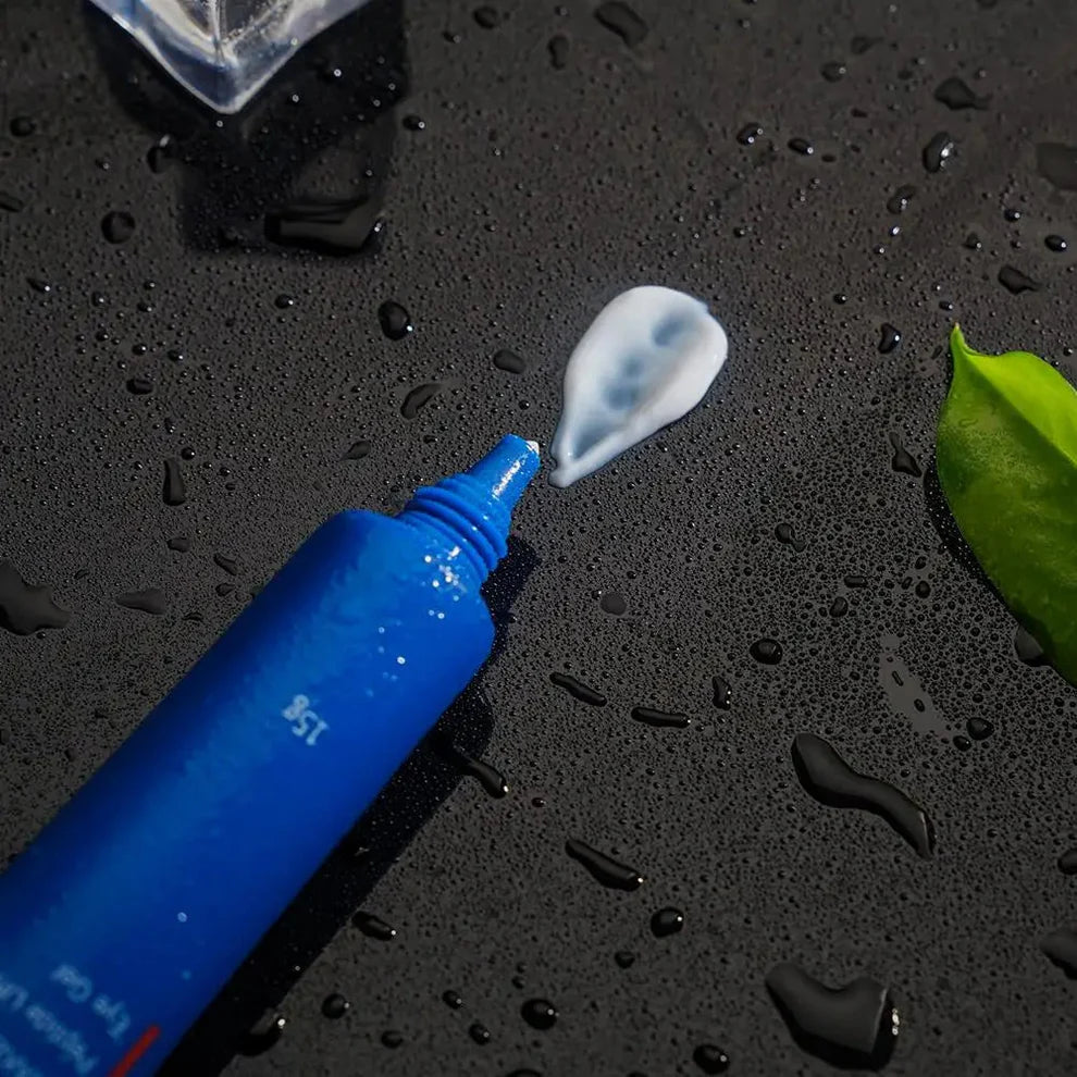 Gel reafirmante para ojos con péptidos OPENEYES