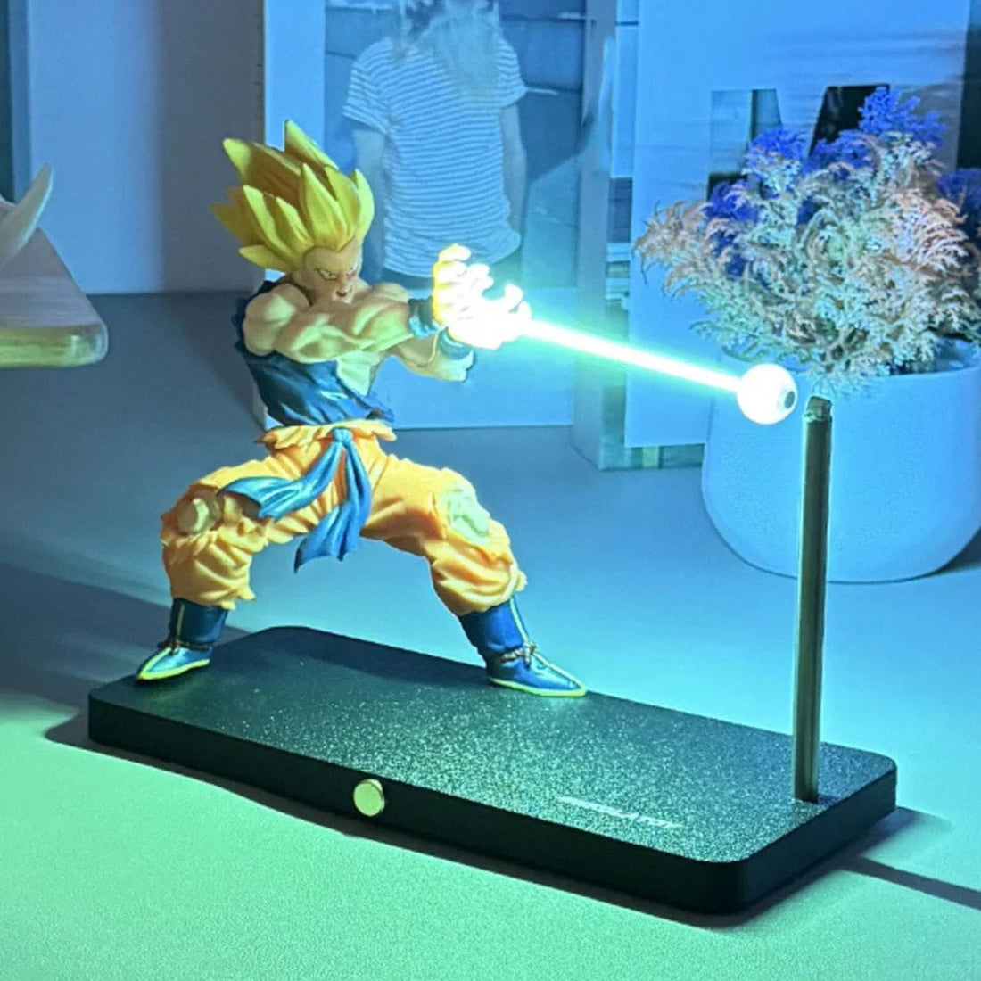Goku's Magnetic Lamp